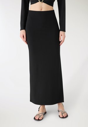 - Spódnica ołówkowa