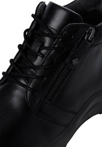 Tamaris COMFORT  - Stivaletti con plateau - black nappa