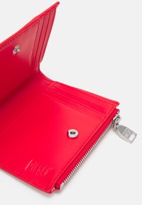 Diesel Piniginė - red