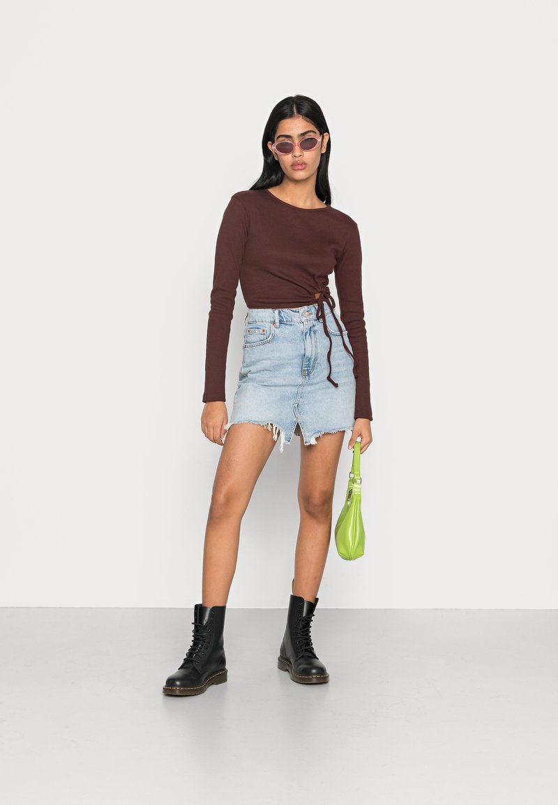 Missguided SIDE TIE - Camiseta de manga larga brown/marrón