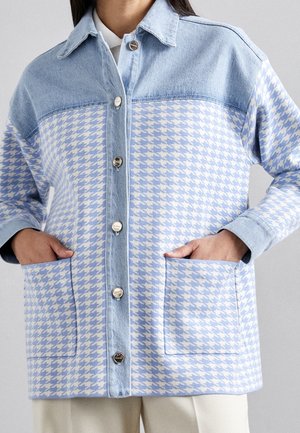 Cardigan - light blue