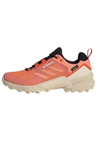 Unselected, impact orange   coral fusion   core black