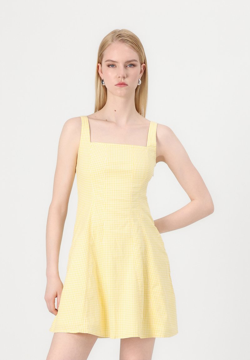 Abercrombie & Fitch MILA CLASSIC - Day dress - light yellow - Zalando
