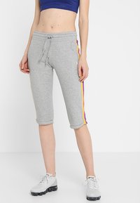 Champion Urheilucaprit - grey