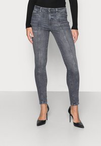 edc by Esprit Calças de ganga justas - black dark washed