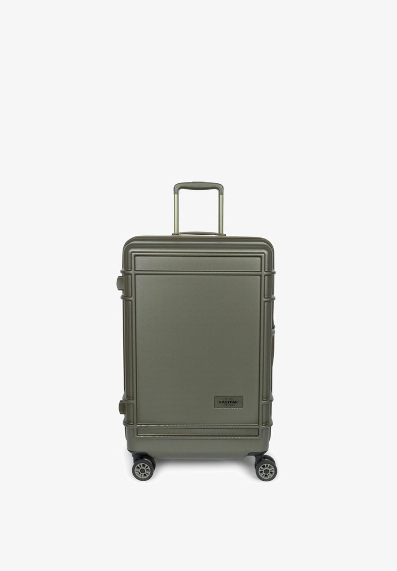 Valise rigide vert olive à surface texturée, poignée rétractable, quatre roues et détail de logo à l'avant.