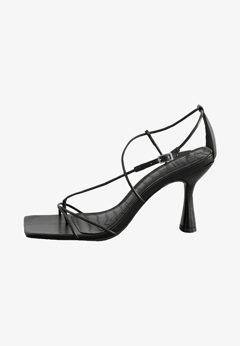 Next REGULAR FIT - SIGNATURE TOE STRAPPY HEELS - Teensandalen - black