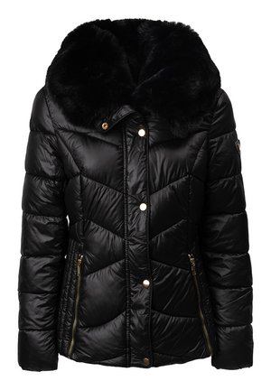 Giacca a vento nera con colletto in pelliccia sintetica morbida, finitura lucida, accessori dorati, tasche con zip e motivo geometrico trapuntato.