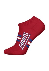 Czerwona stopka z niebiesko-białymi paskami, z wyhaftowanym na boku słowem "GIANTS" w białym kolorze. Gładka tekstura dzianiny.