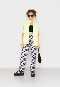 Monki Top - black