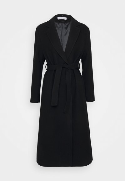 Zwarte wollen jas met een notch-lapels, lange mouwen en een zelfstrikriem in de taille. Gladde binnenvoering, knielange pasvorm.
