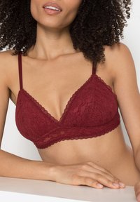 s.Oliver Sujetador push-up - bordeaux