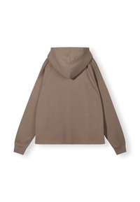Bruine hoodie met een ontspannen pasvorm, lange mouwen en een gladde textuur. Beschikt over een kangoeroezak en een minimalistisch ontwerp.