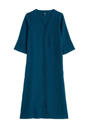 Tmavě modrozelené šaty délky ke kolenům s výstřihem do V, s rukávy po lokty a zapínáním na knoflíky vpředu od krku až k lemu.