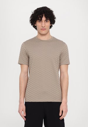 T-shirts - roasted cashew