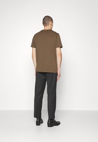 BOSS THINKING - T-shirt estampada - dark green