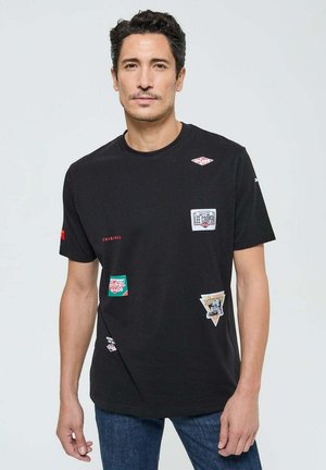 APROPO - T-shirt imprimé - black