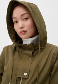 s.Oliver MIT LAYER-OPTIK - Parka - olivgrün