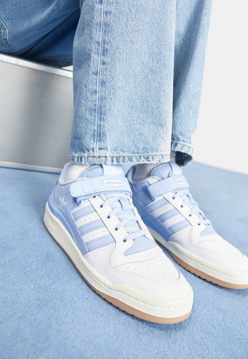 adidas forum low white post blue