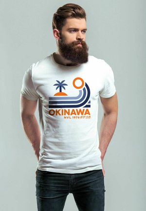 JAPAN OKINAWA SCHRIFTZUG RETRO PALME WELLE FASHIO - Print T-shirt - weiß