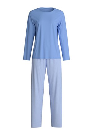 Maglia azzurro chiaro a maniche lunghe con scollo rotondo abbinata a pantaloni da pigiama a righe blu e bianche, caratterizzati da una vestibilità ampia e un tessuto morbido.