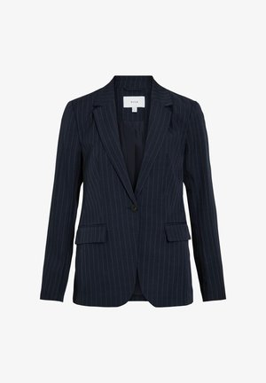 Tumši zils žakete ar svītrām, izgriezuma apkakli, garām piedurknēm, vienu melnu pogu un divām atloku kabatām.