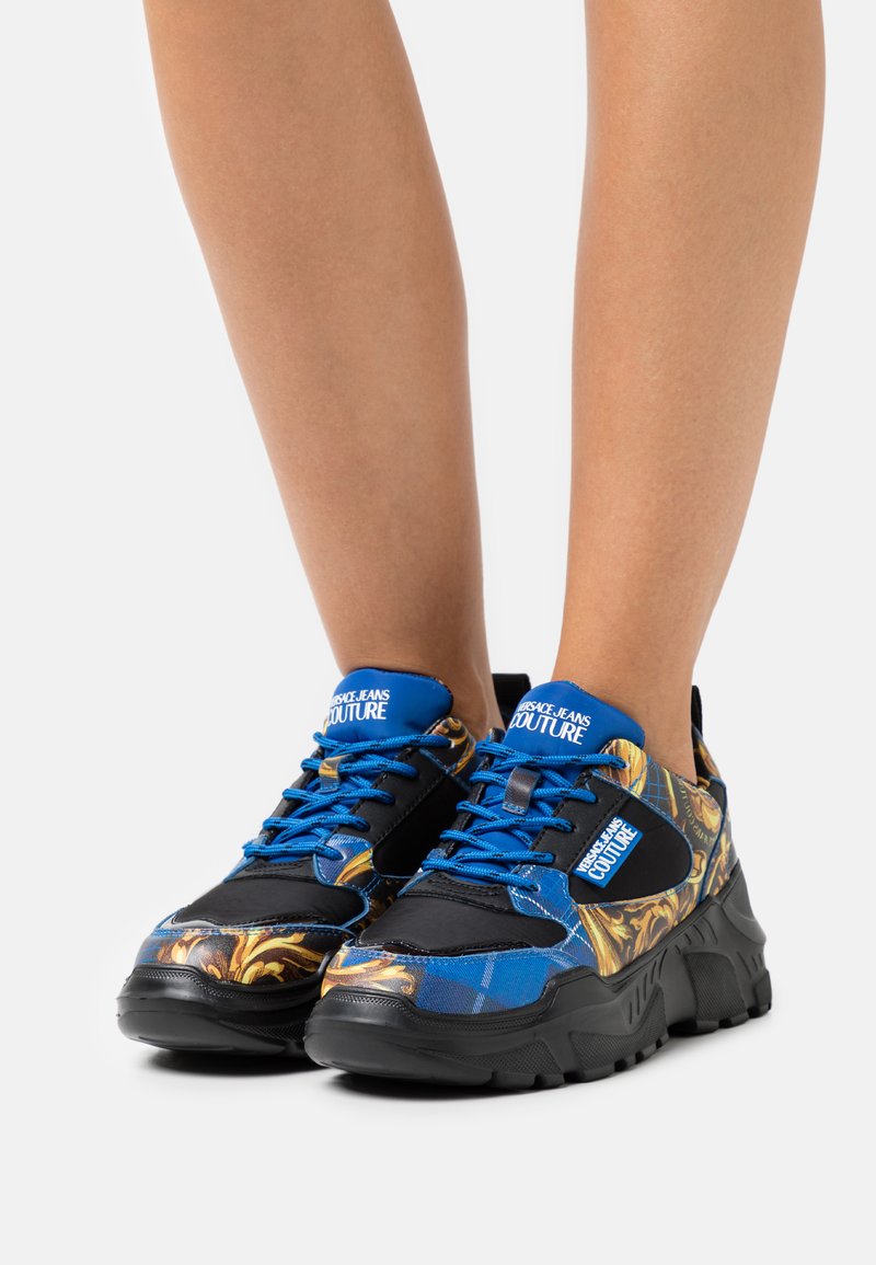 versaci blu dzins