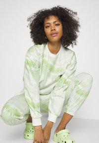 Even&Odd SET - Camisola - light green