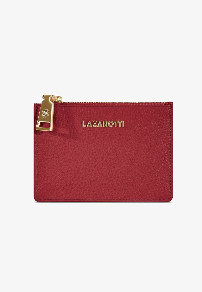 Porte-cartes en cuir rouge texturé avec fermeture éclair et ferrures dorées. Présente un logo "LAZAROTTI" embossé à l'avant. Forme rectangulaire compacte.