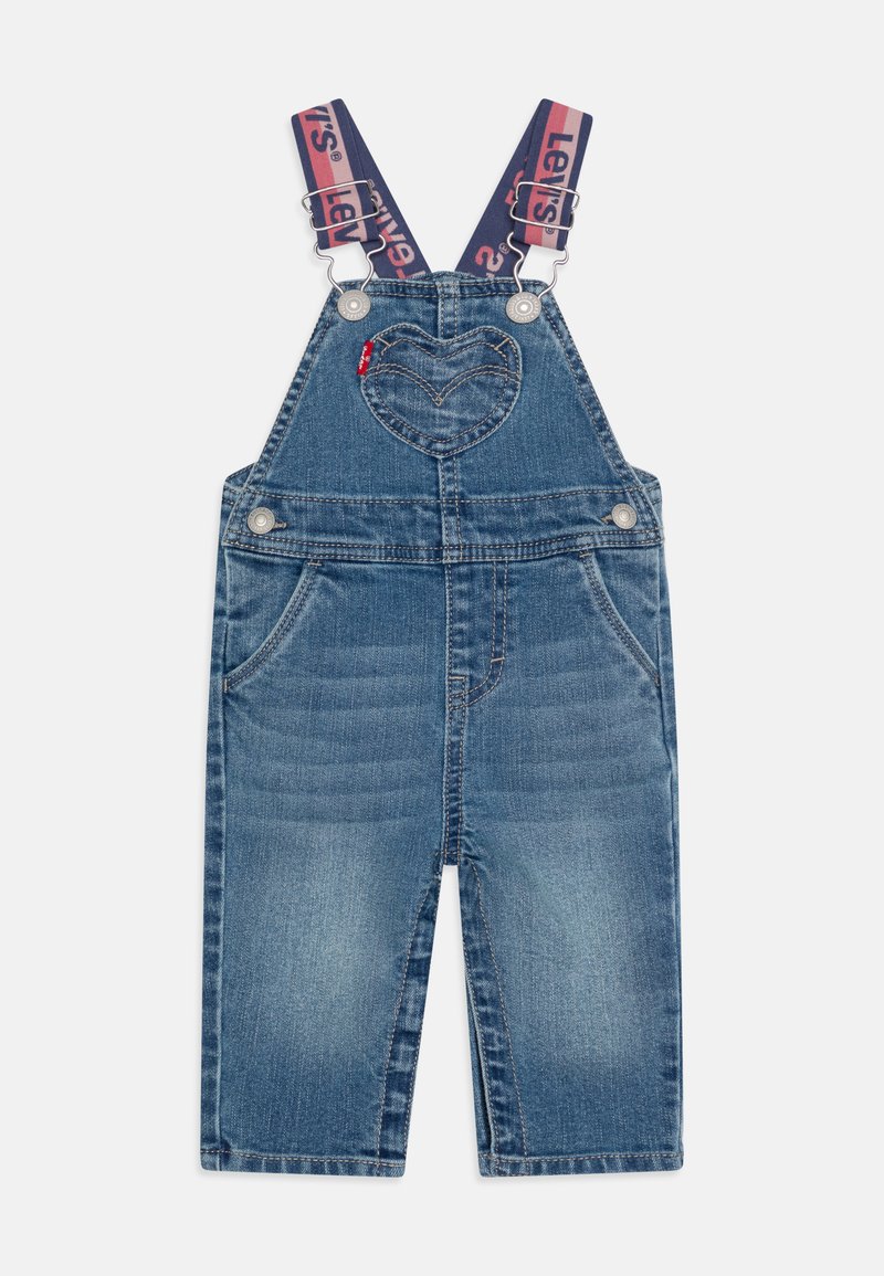 Hellblaue Jeanslatzhose mit verstellbaren Trägern und dem Levi's-Logo. Herzförmige Gesäßtasche und Vordertaschen. Klassisches Design.