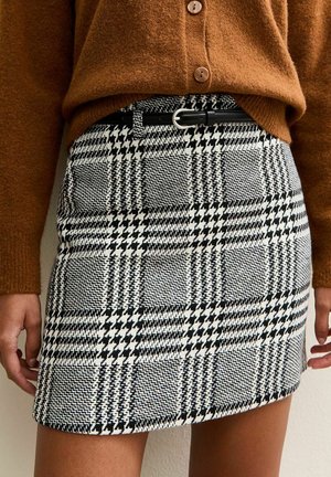 CHECKED BELTED MINI  - Falda acampanada - black pattern