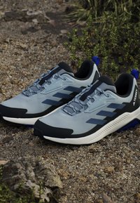 Adidas Terrex ANYLANDER - Obuća za penjanje - magic grey steel semi lucid blue
