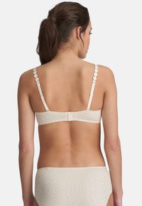 Marie Jo TOM PADDED HEARTSHAPE - Soutien-gorge à armatures - pearled ivory