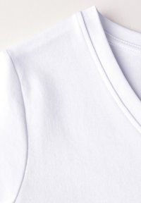 Street One V-NECK - Jednoduché tričko - weiß