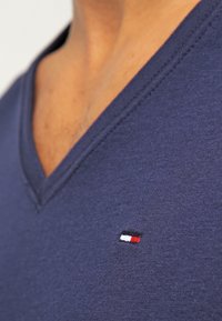 Hilfiger Denim Jednoduché tričko - dark blue