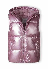 Roze, sjajni puffer prsluk s visokim ovratnikom, prednjim zatvaračem i dva bočna džepa. Tkanina ima glatku, reflektirajuću teksturu.