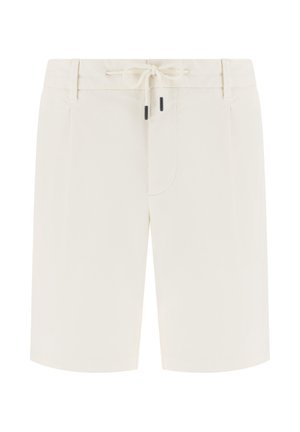 Shorts beige longueur genou avec taille à cordon et passants de ceinture, fabriqués en tissu lisse avec fermeture éclair frontale et poches.