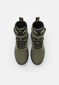 Dr. Martens Botki sznurowane