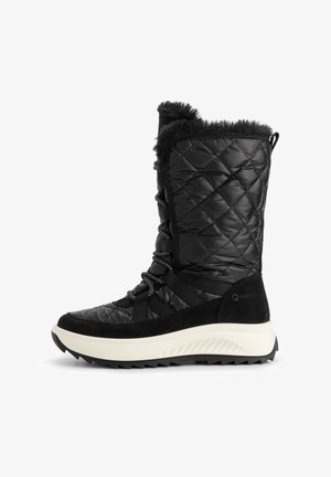 Schwarze gesteppte Winterstiefel mit Kunstfellfutter, Gummisohle und Schnürverschluss. Verfügt über ein strukturiertes Wildleder-Panel und eine kontrastierende weiße Sohle.