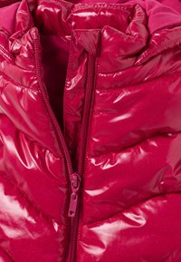 OVS FULL-ZIP QUILTED WITH HOOD - Veste sans manches - fuchsia