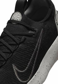 Nike Performance FREE RN FK NEXT NATURE szary