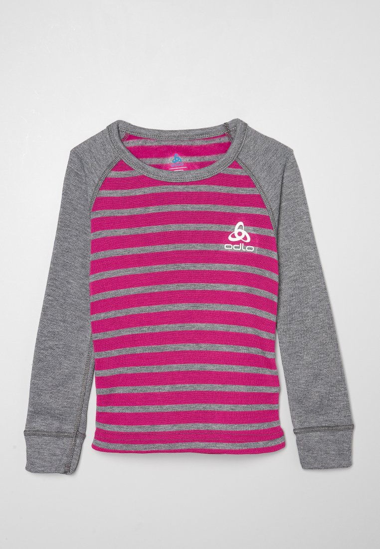 Chemise à manches longues avec des manches grises et un corps rose, présentant des rayures horizontales grises et un petit logo blanc sur la poitrine.