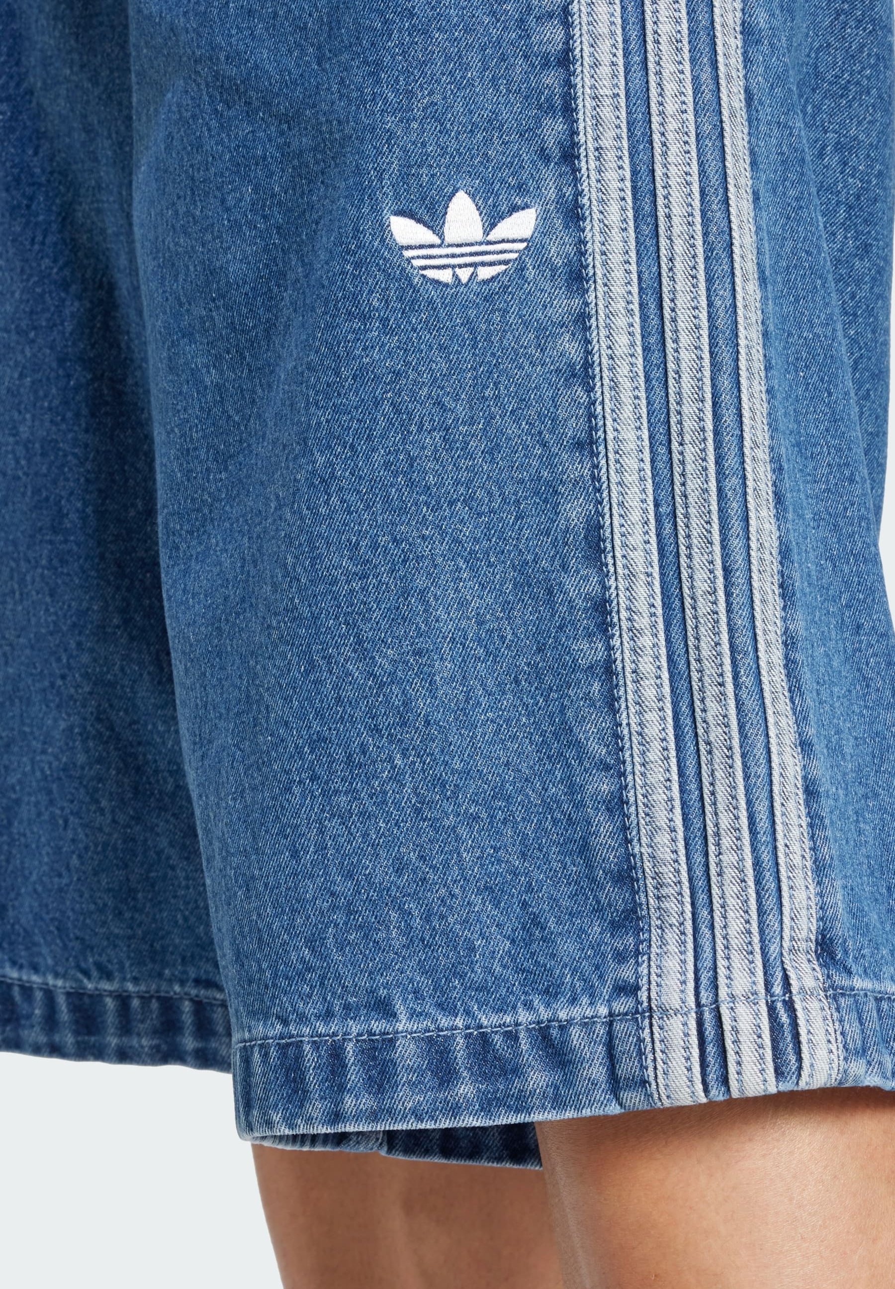 adidas Originals ADICOLOR DENIM FIREBIRD - Denim shorts