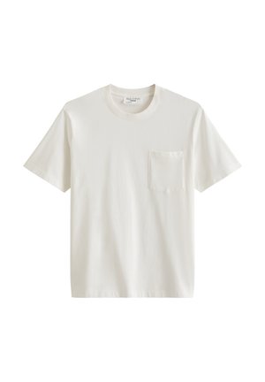 Weißes T-Shirt mit kurzen Ärmeln und Rundhalsausschnitt, mit einer linken Brusttasche, dargestellt vor einem schlichten weißen Hintergrund.