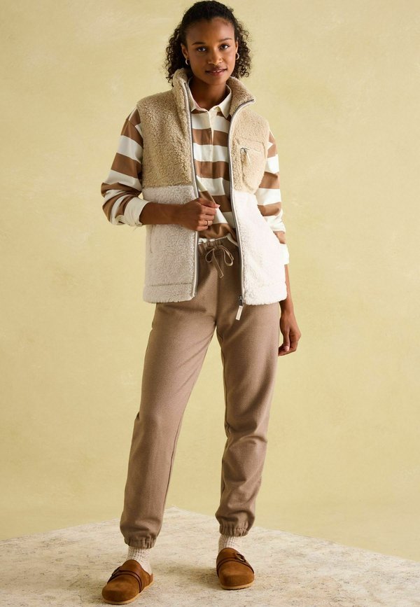 REGULAR FIT - MALLORY - Weste - cream