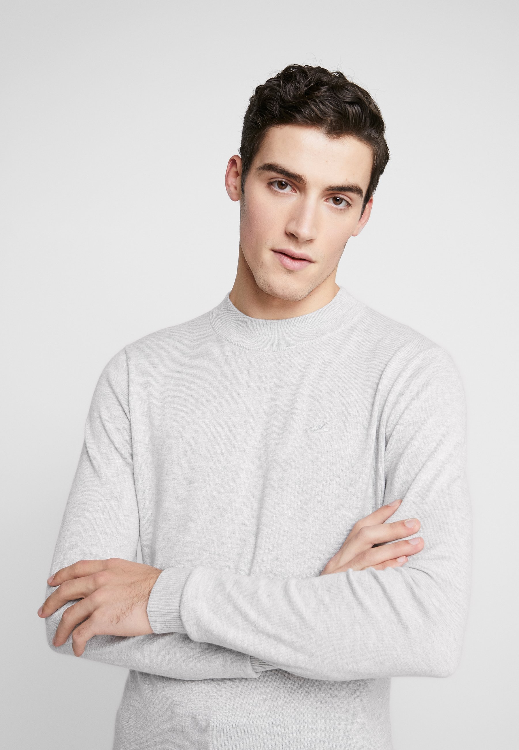 Hollister Co. MOCK NECK Trui stone Zalando.nl Hollister Co. MOCK NECK Trui stone Zalando.nl