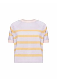 Gestreifter Pullover mit kurzen Ärmeln, der pastellgelbe und helllila Streifen aufweist, runden Ausschnitt und gerippte Kanten mit einer weichen Textur.