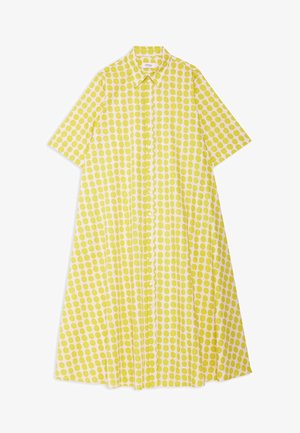 Vestido corto de manga corta con botones, amarillo con lunares, con cuello, falda acampanada y botones blancos en la parte delantera.