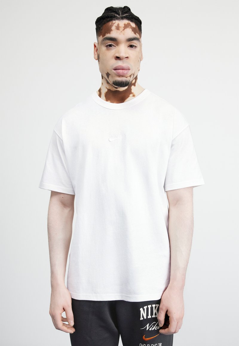 Nike Sportswear - M NSW PREM ESSNTL TEE - T-shirt basic - white, Vergroten