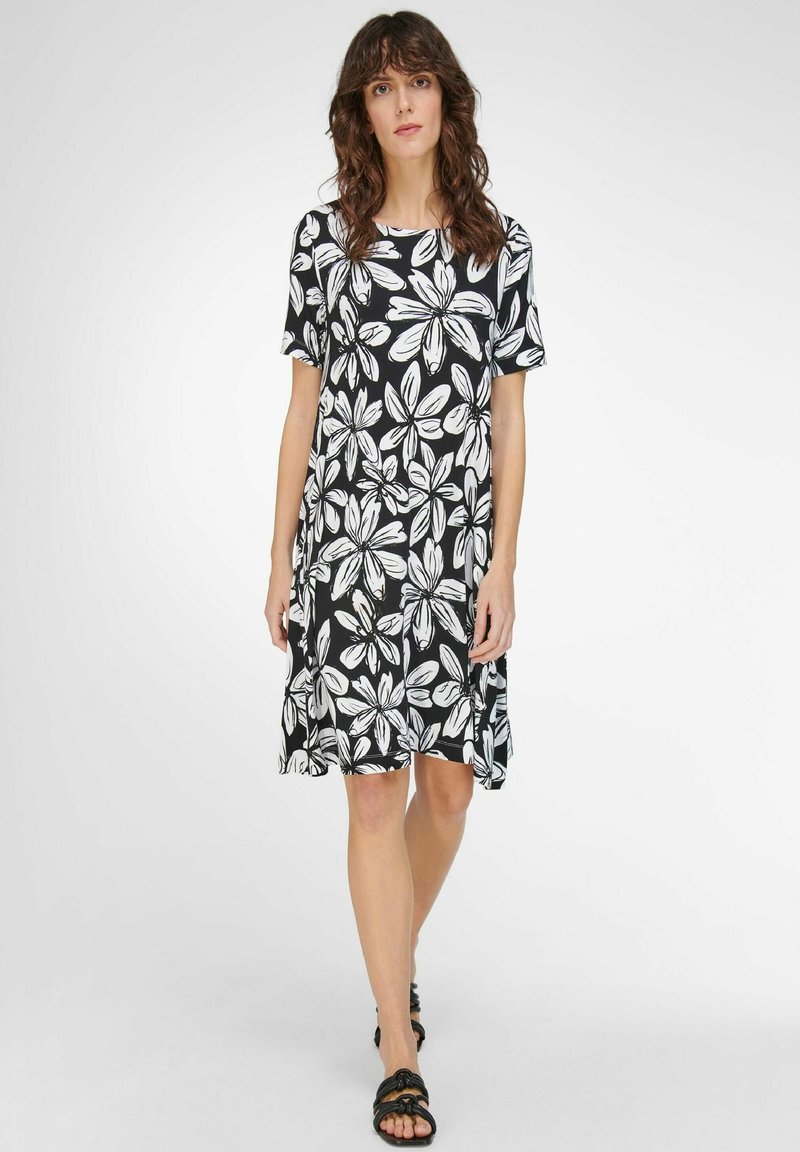 PETER HAHN Robe en jersey - schwarz wei??/noir - ZALANDO